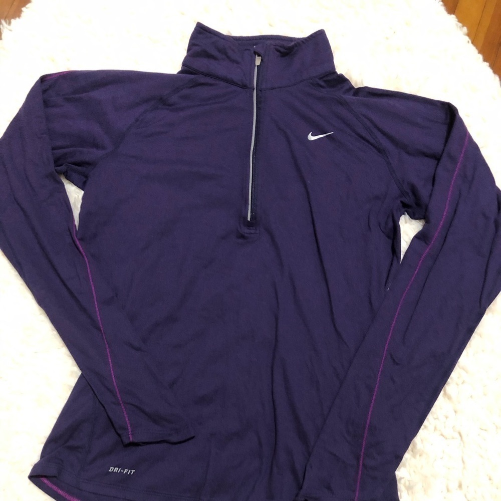 Nike Element 1/4 zip Athletic pullover size s.